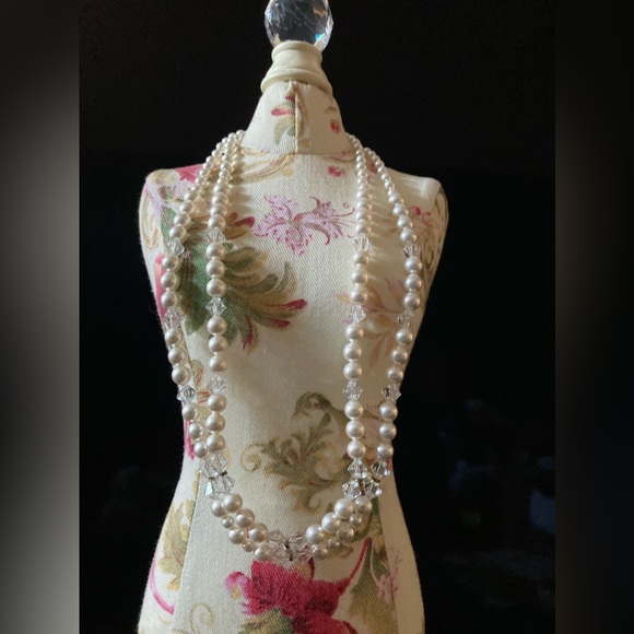 Bridal Pearl & Swarovski Crystal boutique necklace. High luster. Dbl strand NWT - Picture 6 of 12